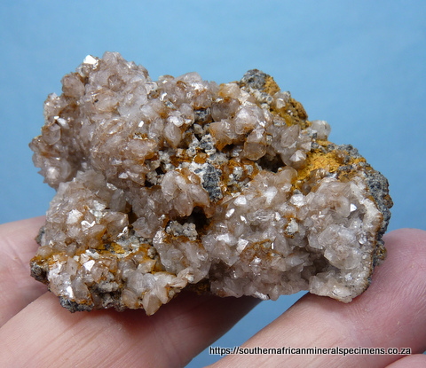 Smithsonite crystals on a conglomorate matrix