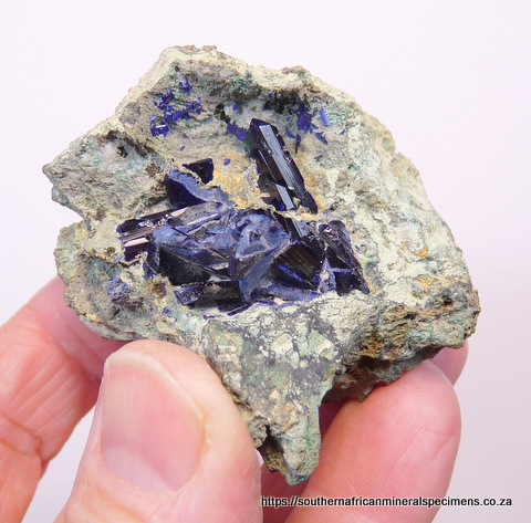 Azurite on matrix