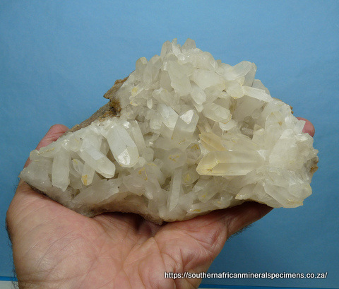 Unusual quartz crystals on matrix